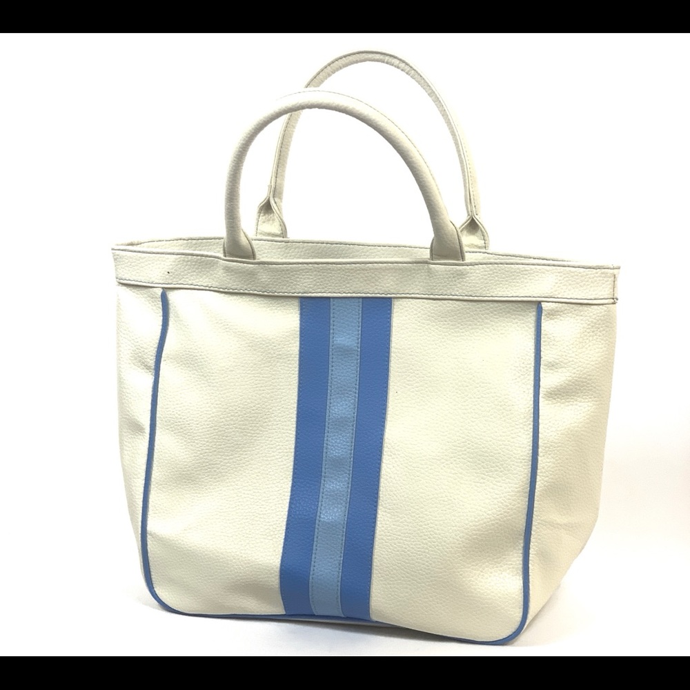 4/$25 Cream and Blue Travel Bag